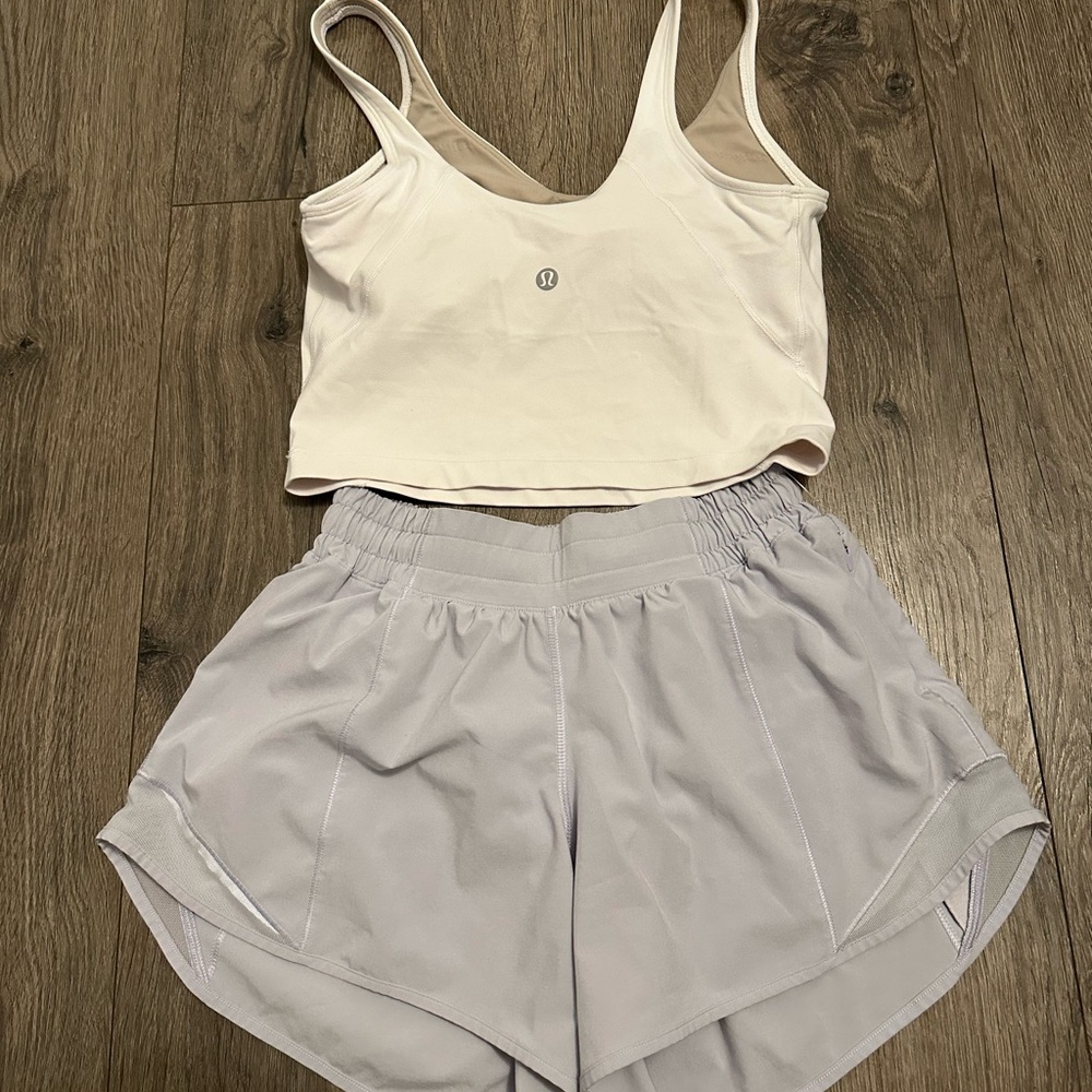 Lululemon hotty hot shorts inseam - Picture 2 of 3